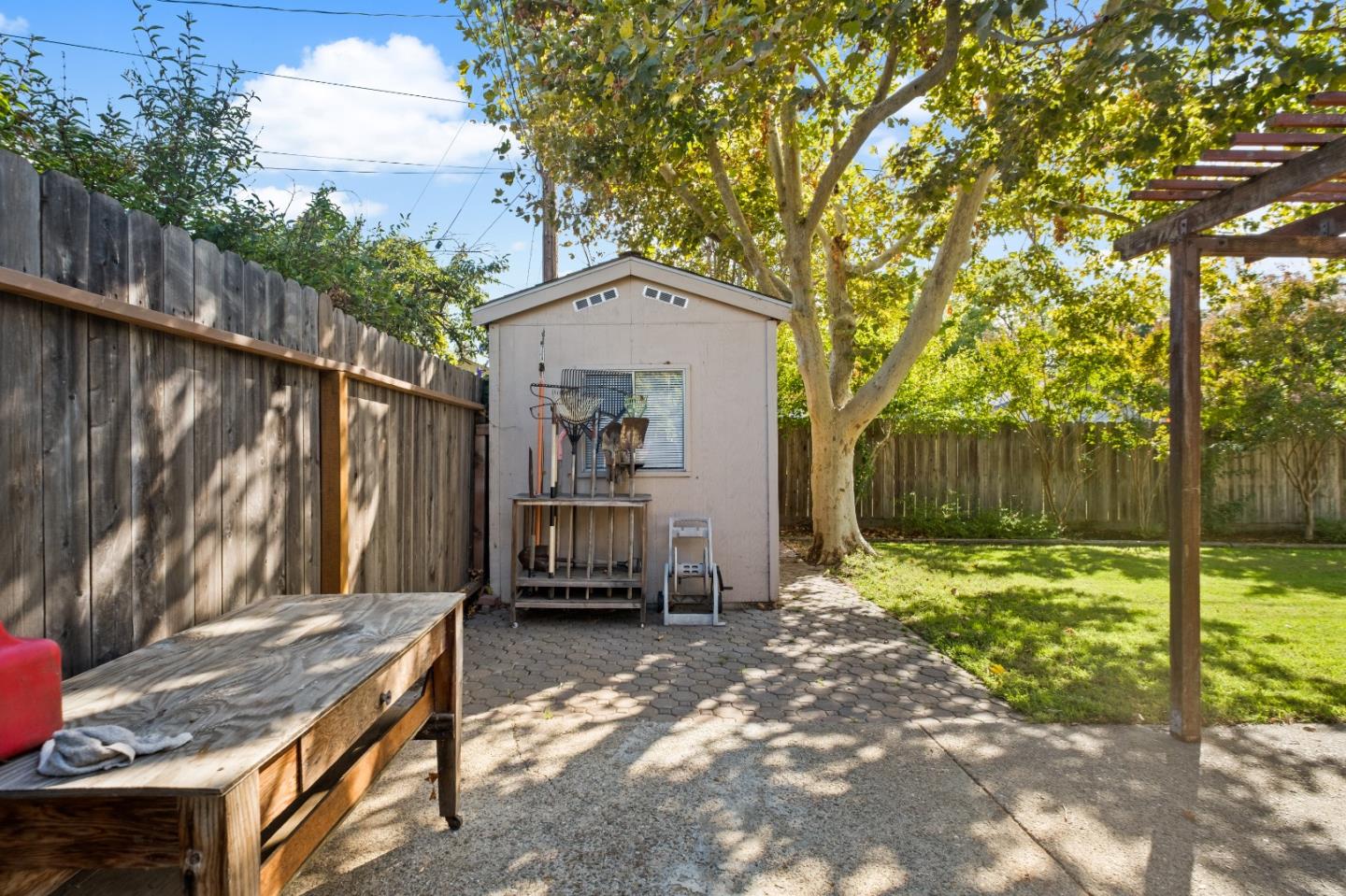 1976 Santa Rosa Way Stockton, CA 95209 - Photo 28 of 43 Gallery Image 28