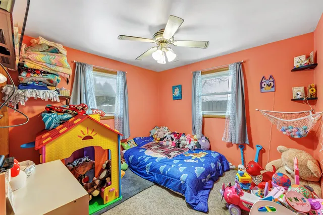 $265,000 | 909 Lawton Terrace, Manitowoc, WI 54220