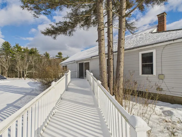 $380,000 | 657 Highway 12, Fitzwilliam, NH 03447