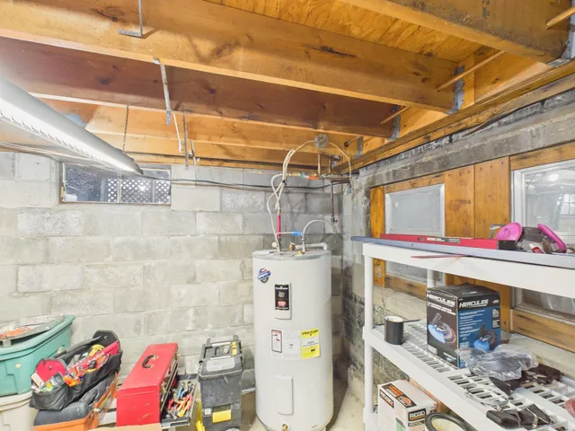 $380,000 | 657 Highway 12, Fitzwilliam, NH 03447