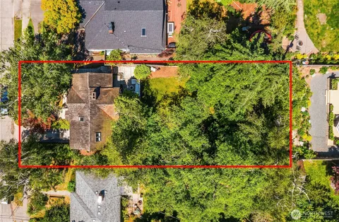 $1,175,000 | 5106 47th Avenue Northeast, Seattle, WA 98105