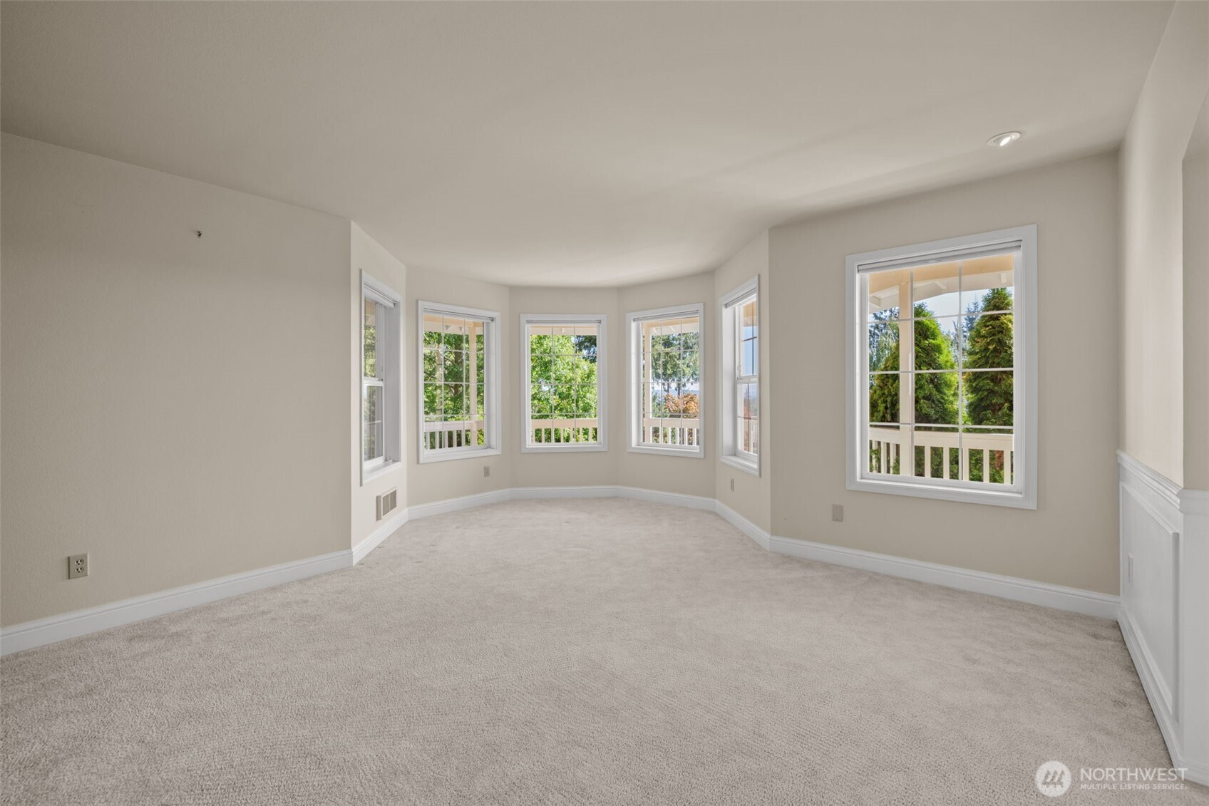 5504 Emil Road Langley, WA 98260 - Photo 4 of 40