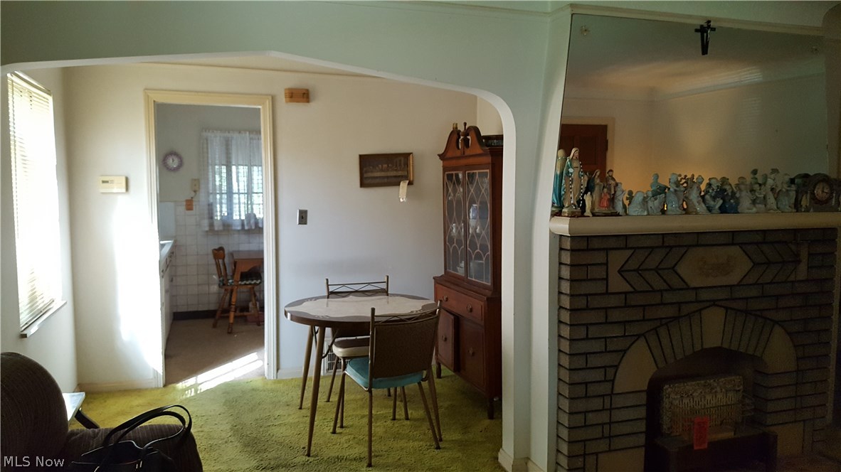 18225 Marcella Road Cleveland, OH 44119 - Photo 5 of 15 Beautiful archways to dining room...