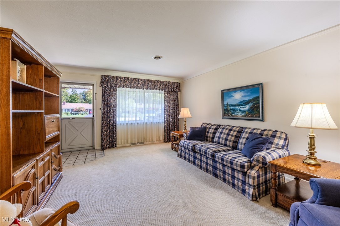 754 Esther Road Cleveland, OH 44143 - Photo 4 of 42 Gallery Image 4