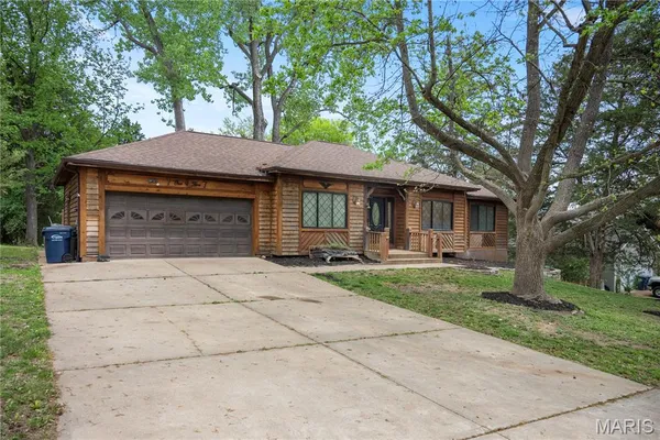 $370,000 | 105 Willow Drive, Eureka, MO 63025