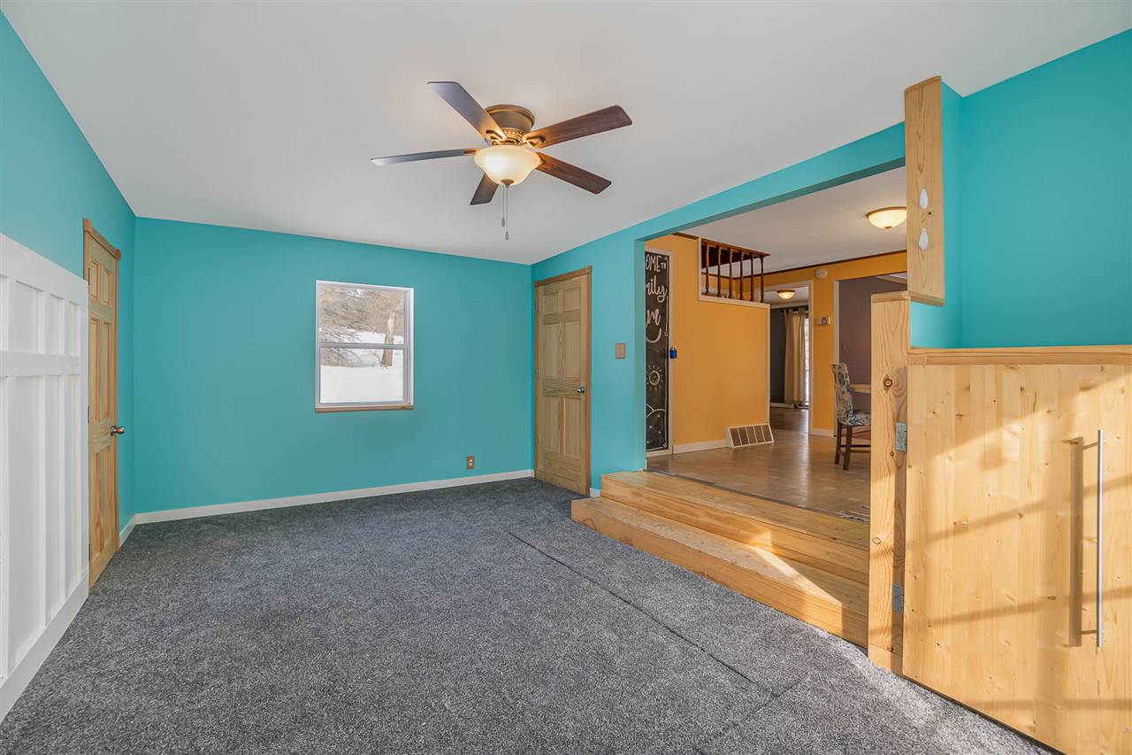 11950 West Chapman Road Blanchard, MI 49310 - Photo 6 of 30 1884236-5.JPG