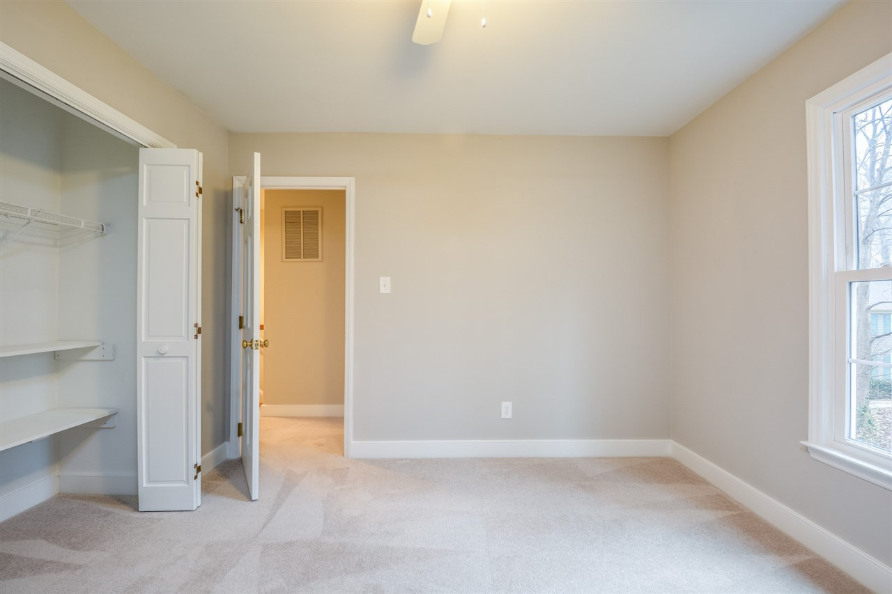 4605 Gunston Place Raleigh, NC 27612 - Photo 16 of 21 Photo 16