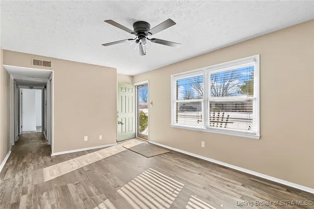 $278,900 | 406 Mouser Street, Madison, IN 47250