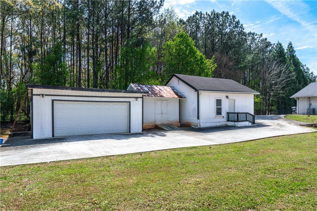 3960 Highway 20 Conyers, GA 30013 - Photo 32 of 34