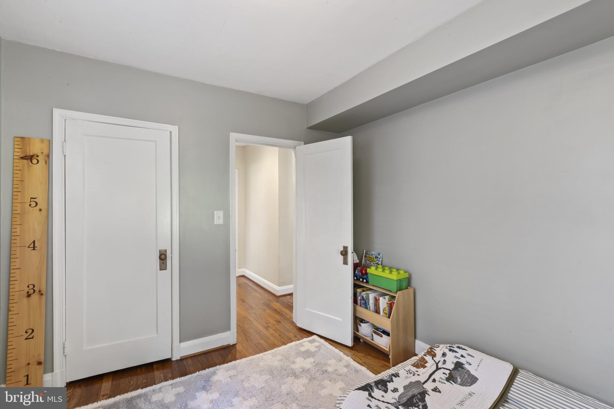 6500 Sharon Road Baltimore, MD 21239 - Photo 16 of 33 a bedroom with a bed and a window