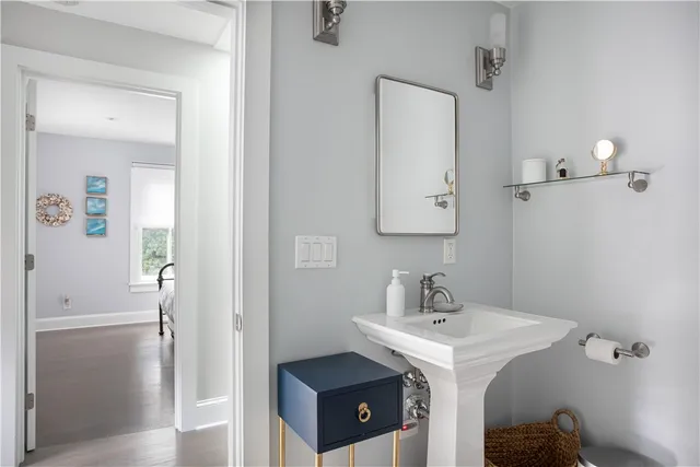 $4,000 | 96 3rd Street, Newport, RI 02840