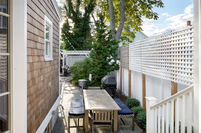 $4,000 | 96 3rd Street, Newport, RI 02840