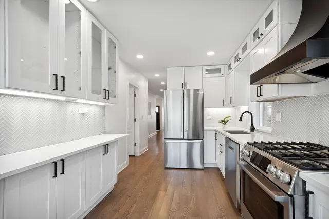 $4,050 | 5426 North Western Avenue, Unit 1, Chicago, IL 60625