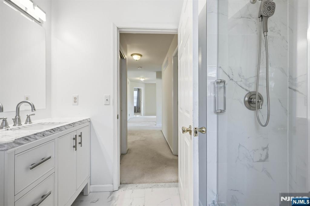 19 Colmart Way Bridgewater, NJ 08807 - Photo 28 of 44