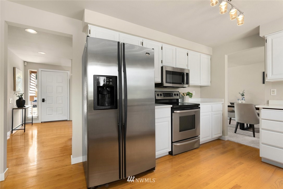 2206 Southeast 21st Street Renton, WA 98055 - Photo 14 of 29