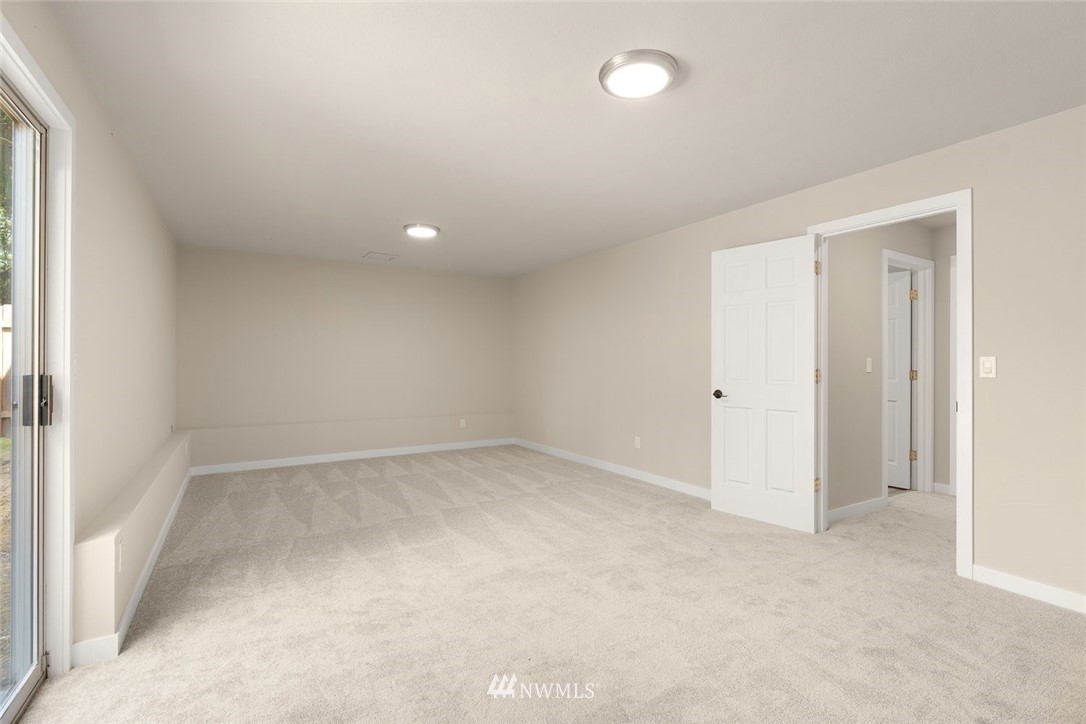 2206 Southeast 21st Street Renton, WA 98055 - Photo 24 of 29