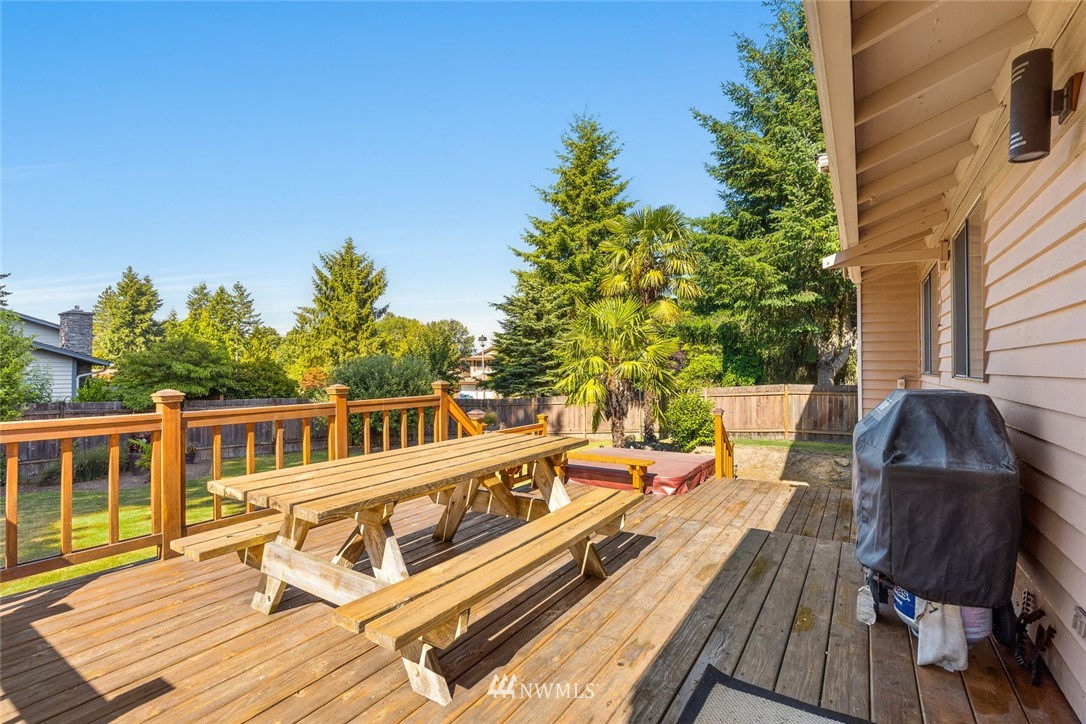 2206 Southeast 21st Street Renton, WA 98055 - Photo 27 of 29
