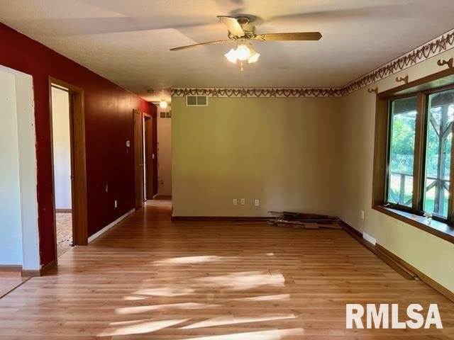 15380 Waller Road Fulton, IL 61252 - Photo 11 of 38