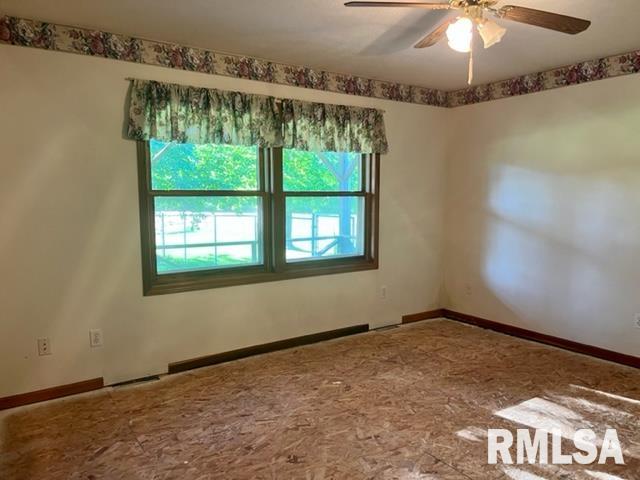 15380 Waller Road Fulton, IL 61252 - Photo 13 of 38