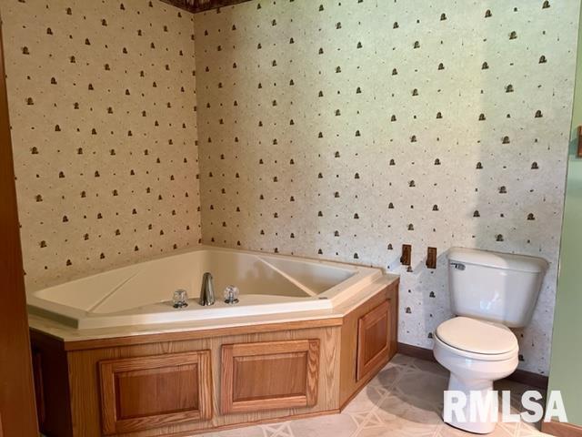 15380 Waller Road Fulton, IL 61252 - Photo 17 of 38