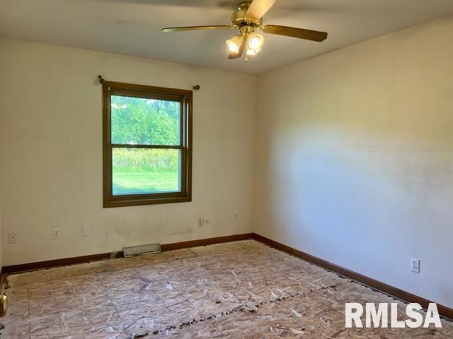 15380 Waller Road Fulton, IL 61252 - Photo 22 of 38
