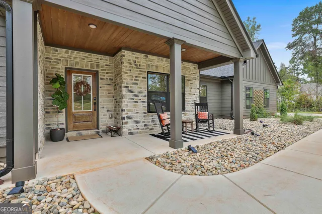 $669,900 | 141 Georgian Pnes Drive, Senoia, GA 30276