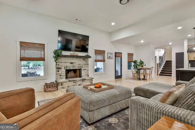 $669,900 | 141 Georgian Pnes Drive, Senoia, GA 30276