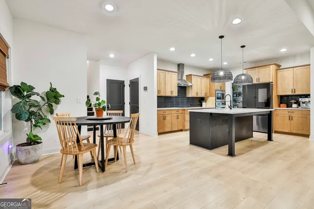 $669,900 | 141 Georgian Pnes Drive, Senoia, GA 30276