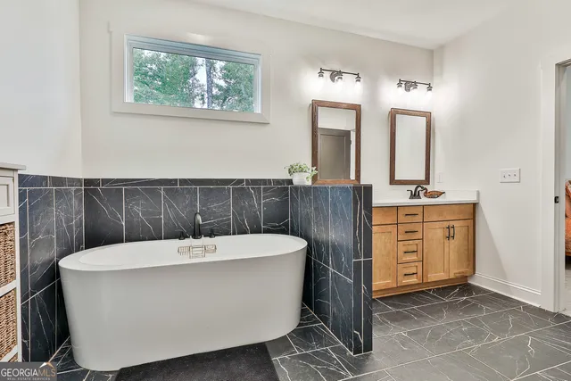 $669,900 | 141 Georgian Pnes Drive, Senoia, GA 30276