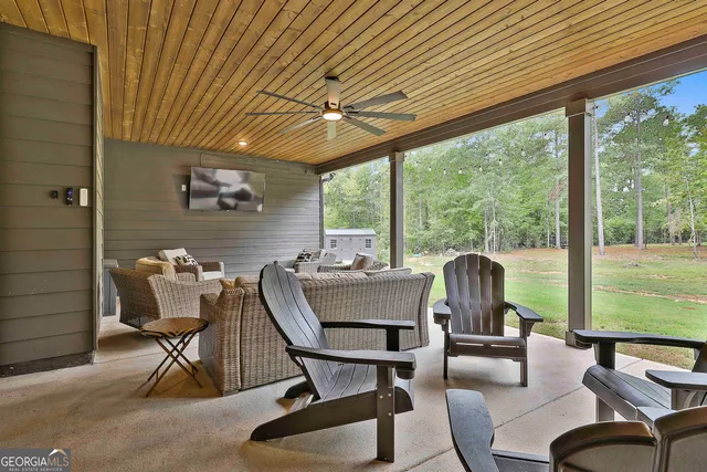 $669,900 | 141 Georgian Pnes Drive, Senoia, GA 30276