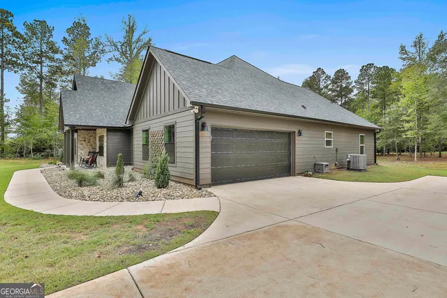 $669,900 | 141 Georgian Pnes Drive, Senoia, GA 30276