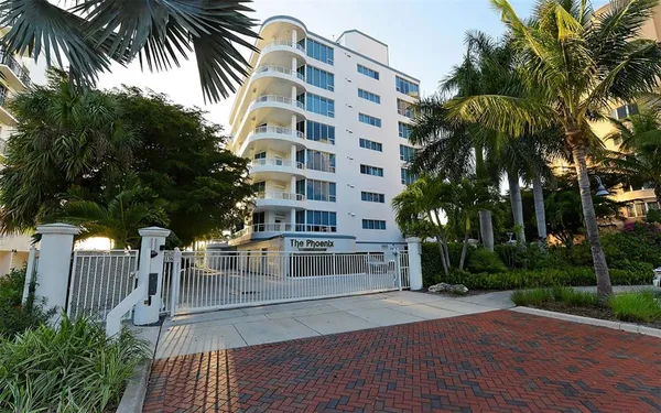 $2,600,000 | 136 Golden Gate Point, Unit 502, Sarasota, FL 34236