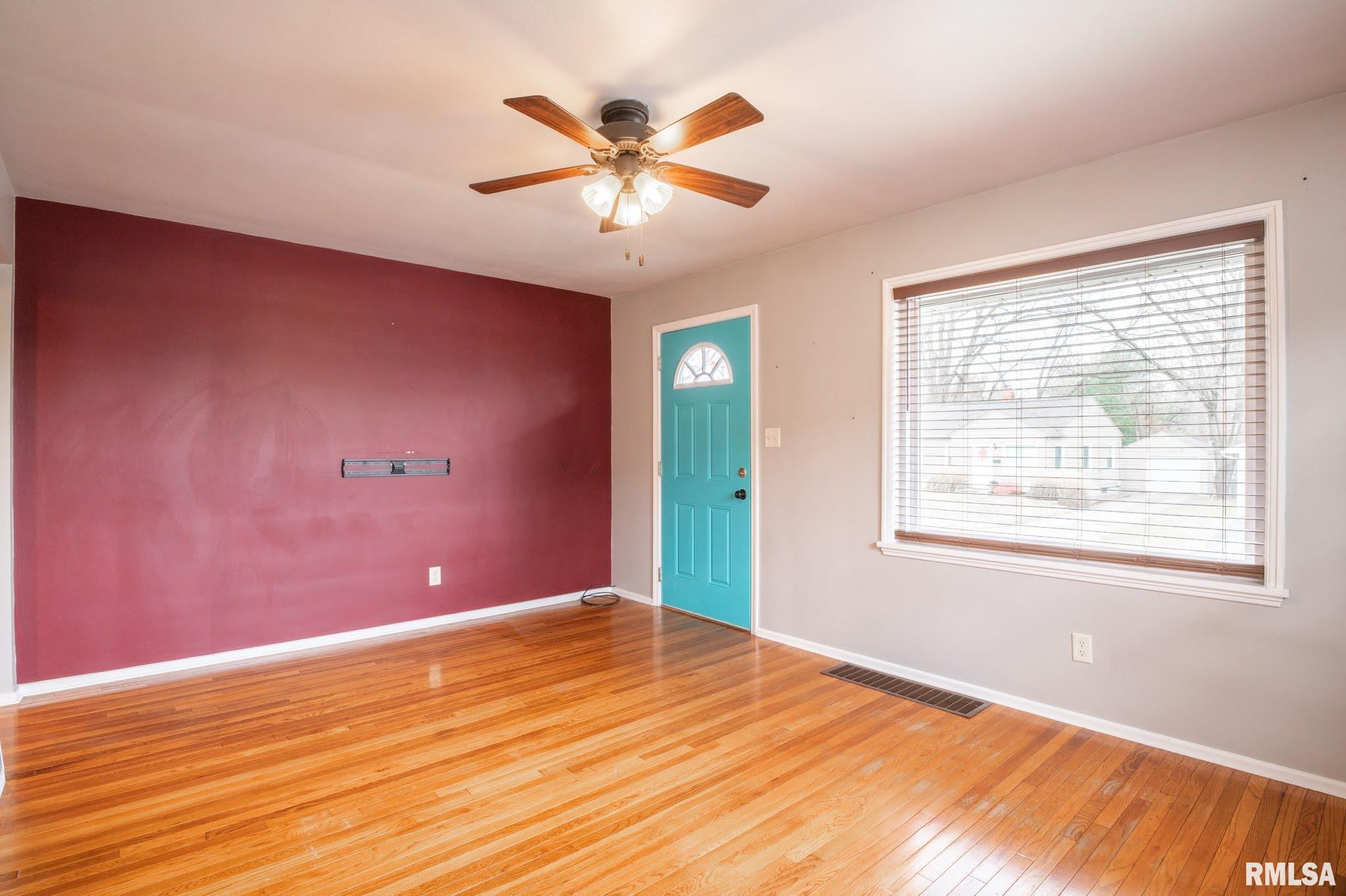 304 West Barrington Road Peoria, IL 61614 - Photo 8 of 50 Gallery Image 8