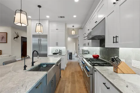 $1,459,000 | 4518 Diamante Drive, Spicewood, TX 78669