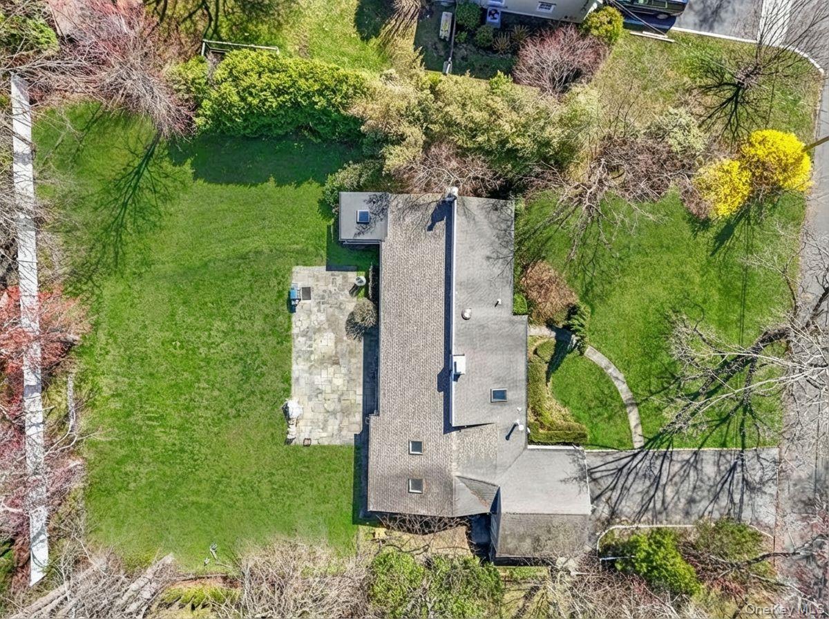 17 Old Orchard Road Rye Brook, NY 10573 - Photo 18 of 20 Aerial
