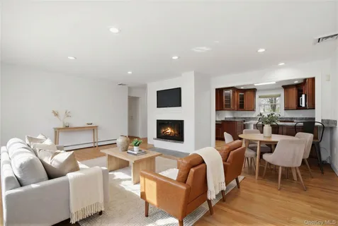 $1,049,000 | 17 Old Orchard Road, Rye Brook, NY 10573