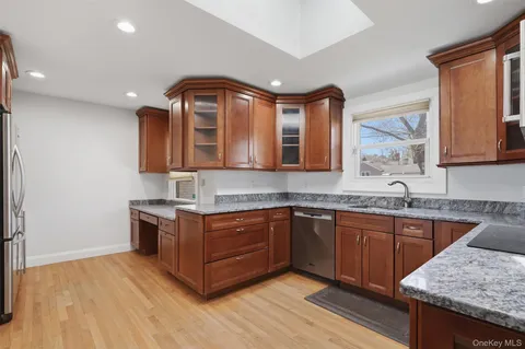 $1,049,000 | 17 Old Orchard Road, Rye Brook, NY 10573