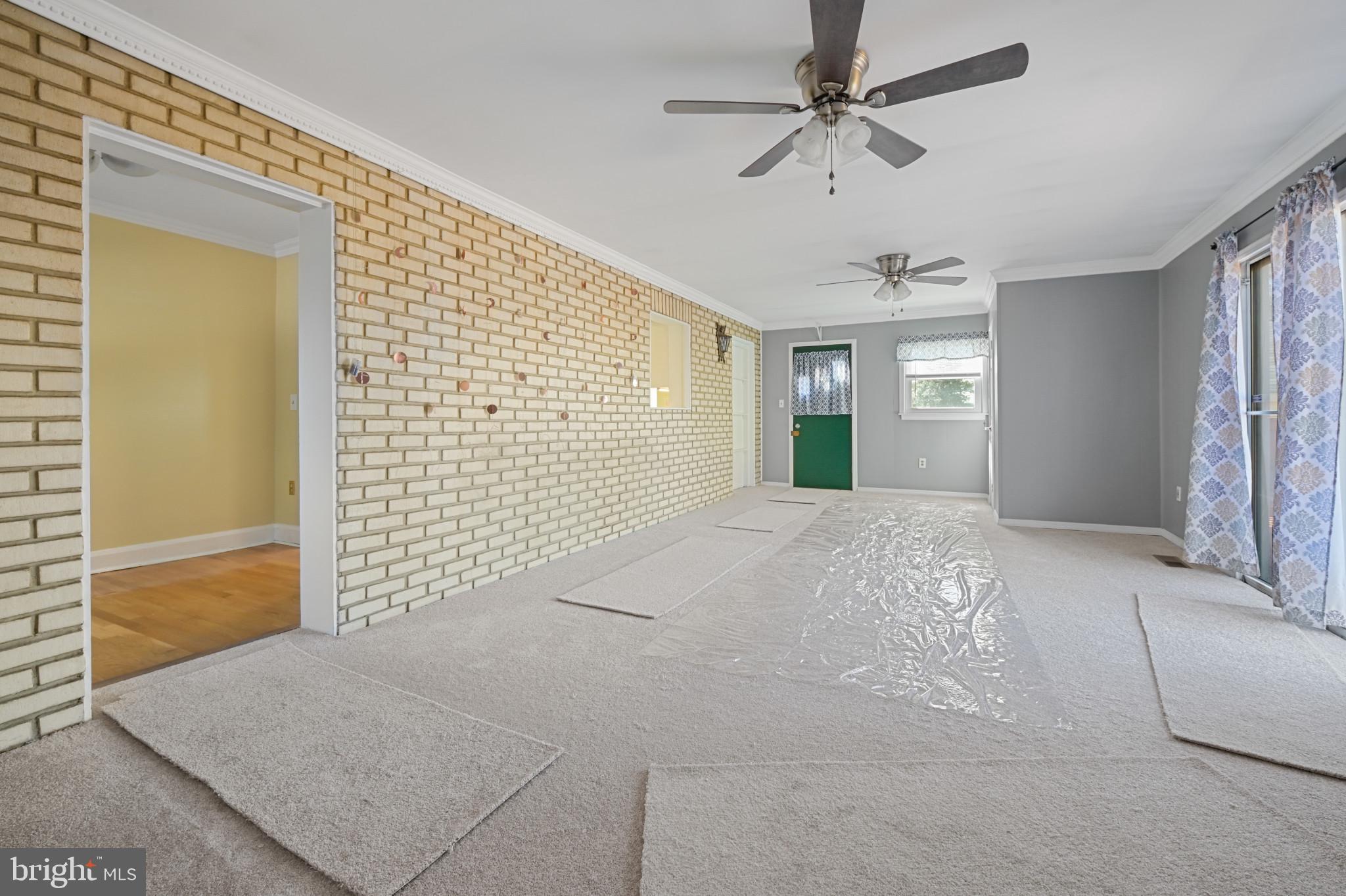 5222 Dewitt Road Halethorpe, MD 21227 - Photo 16 of 40 Family Room