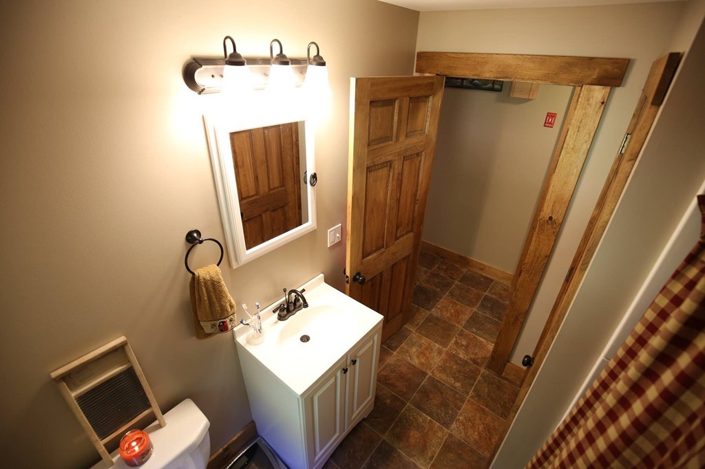 42 Paxton Road Spencer, MA 01562 - Photo 12 of 30 Gallery Image 12