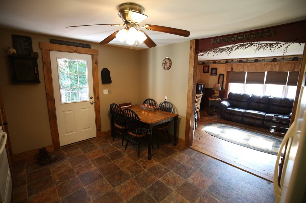 42 Paxton Road Spencer, MA 01562 - Photo 9 of 30 Gallery Image 9