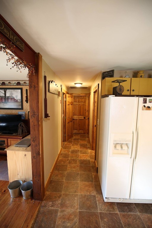 42 Paxton Road Spencer, MA 01562 - Photo 10 of 30 Gallery Image 10