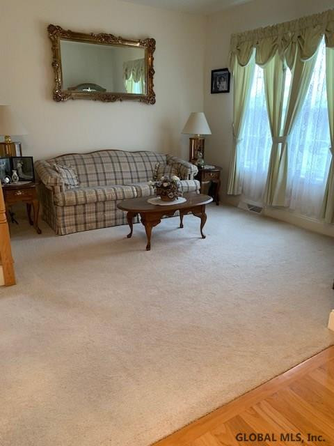 11 Charterpoint Road Watervliet, NY 12189 - Photo 4 of 44 Photo 4