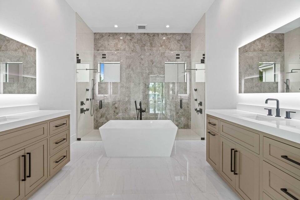 1060 Fairview Lane Riviera Beach, FL 33404 - Photo 29 of 36 20240828162251100660000000-o