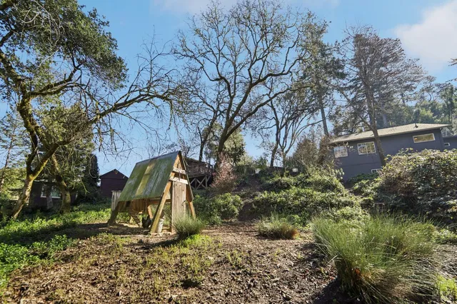 $599,000 | 32 Grand View Avenue, Camp Meeker, CA 95419