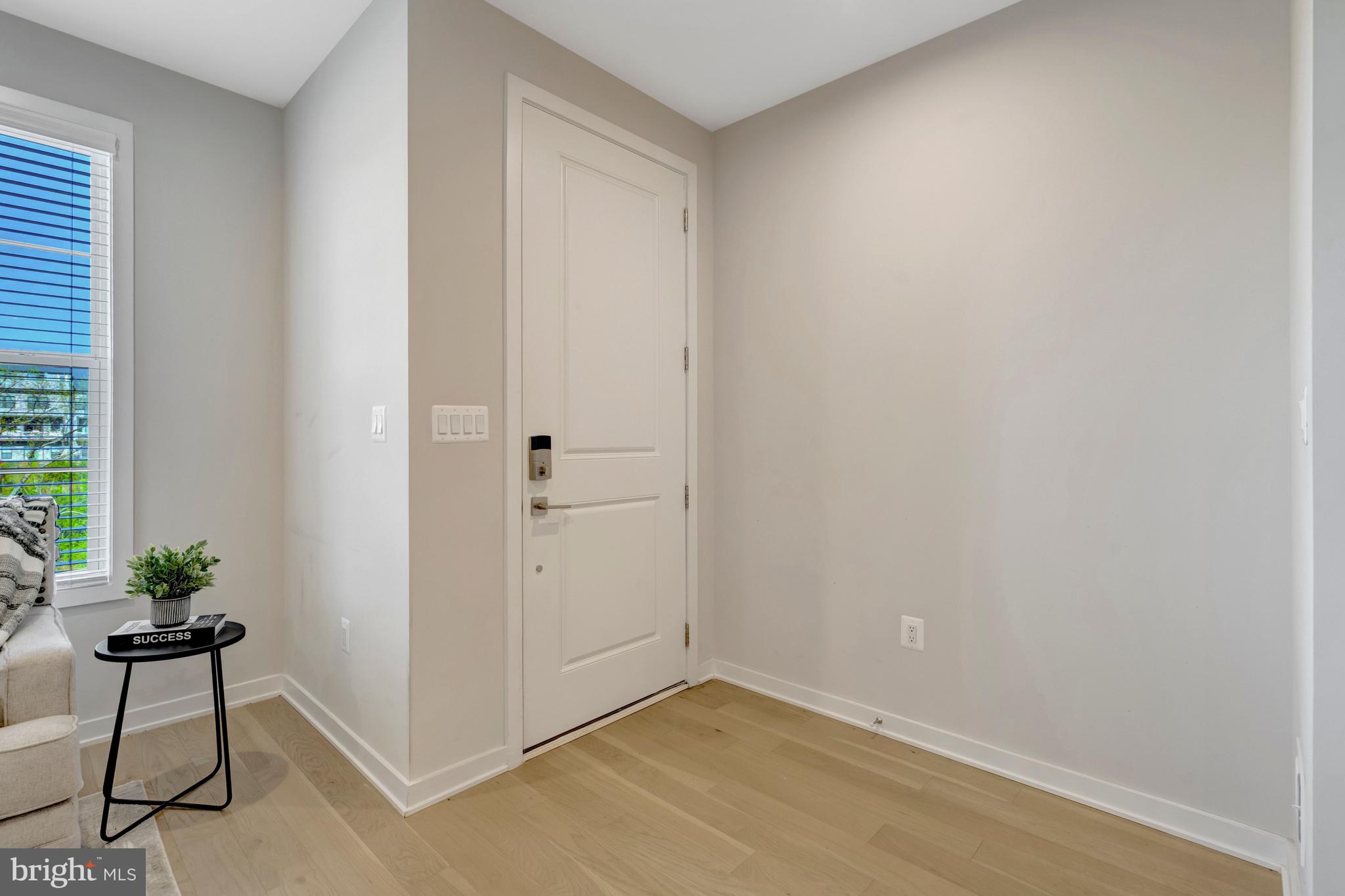 22379 Roanoke Rise Terrace Ashburn, VA 20148 - Photo 2 of 40 a view of an empty room