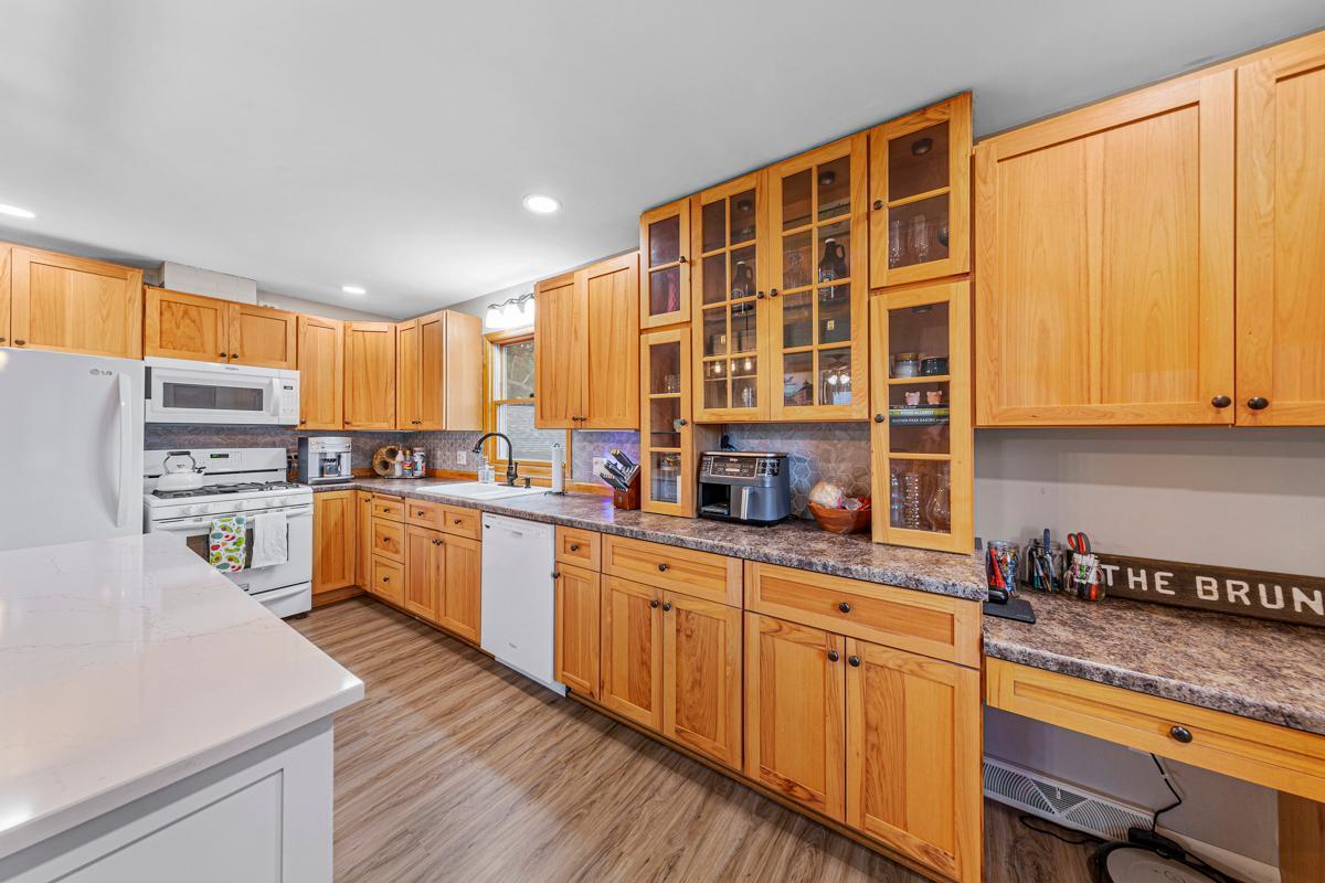 316 Stoltzman Road Mankato, MN 56001 - Photo 13 of 36