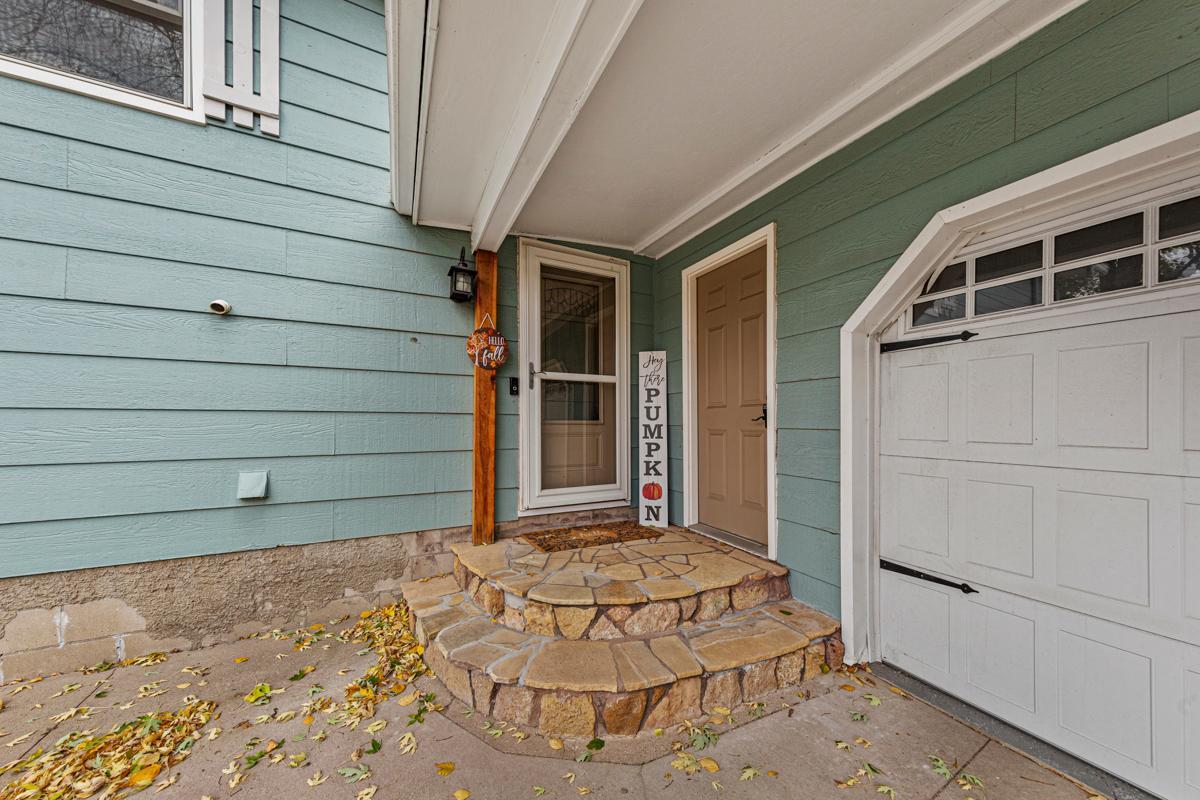 316 Stoltzman Road Mankato, MN 56001 - Photo 2 of 36