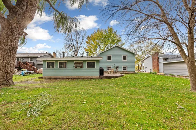 $307,000 | 316 Stoltzman Road, Mankato, MN 56001