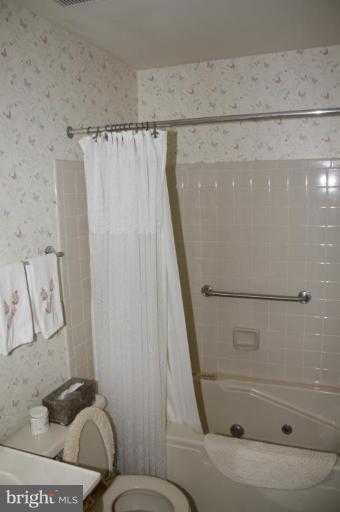 2504 Bollard Road Annapolis, MD 21401 - Photo 11 of 19 Bath #1