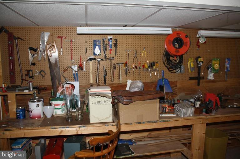 2504 Bollard Road Annapolis, MD 21401 - Photo 19 of 19 Workshop